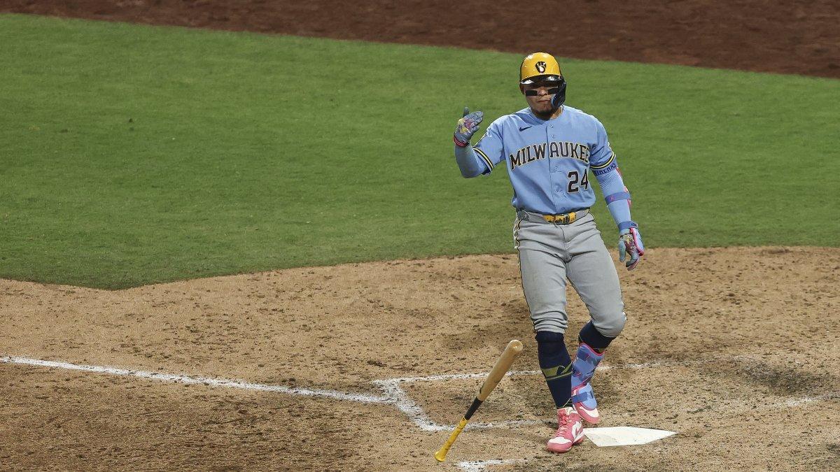 Brewers dominan con remontada heroica y avanzan 2-0 en Serie Mundial