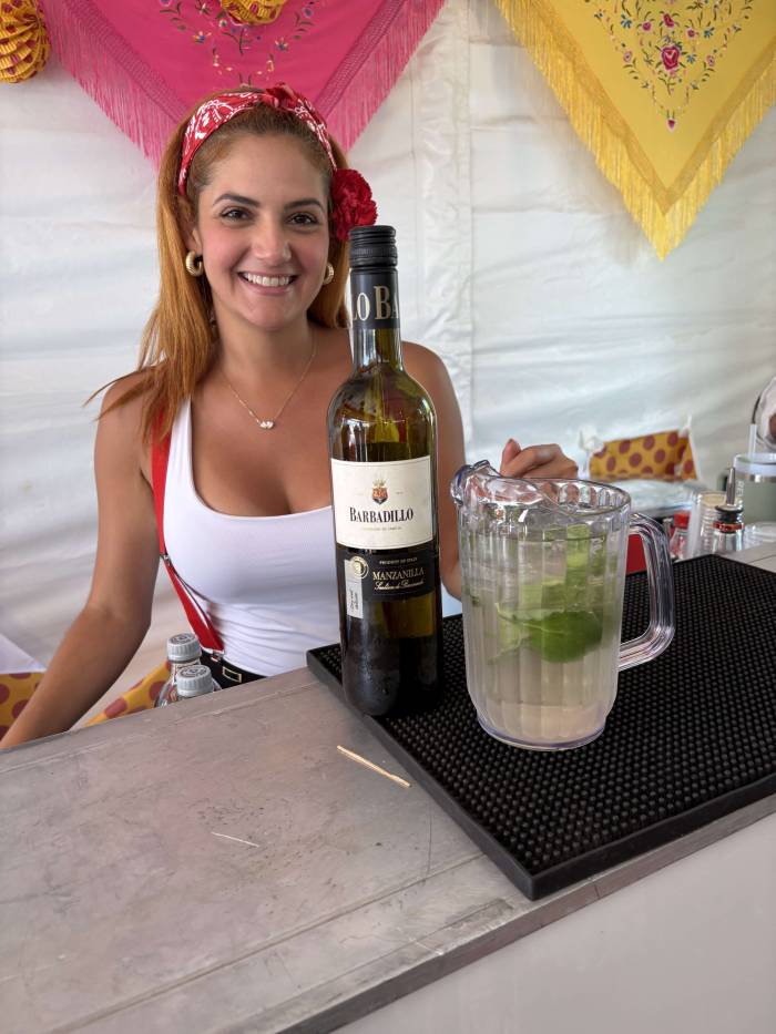 La manzanilla de Barbadillo brinda en la Feria de Sevilla de Miami