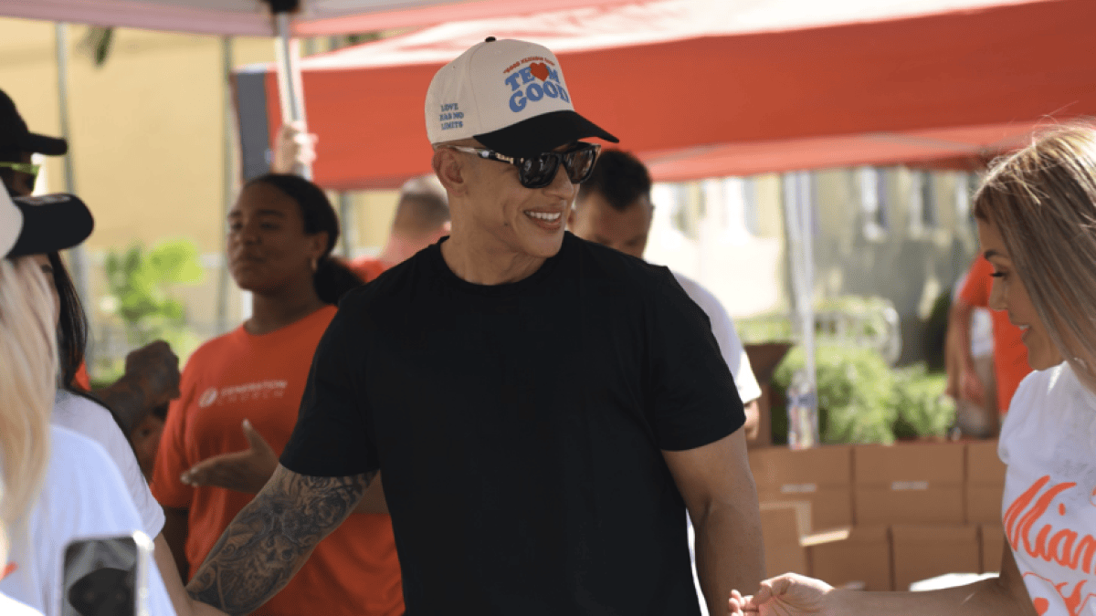 Daddy Yankee sorprende con su presencia en eventos benéficos del sur de Florida